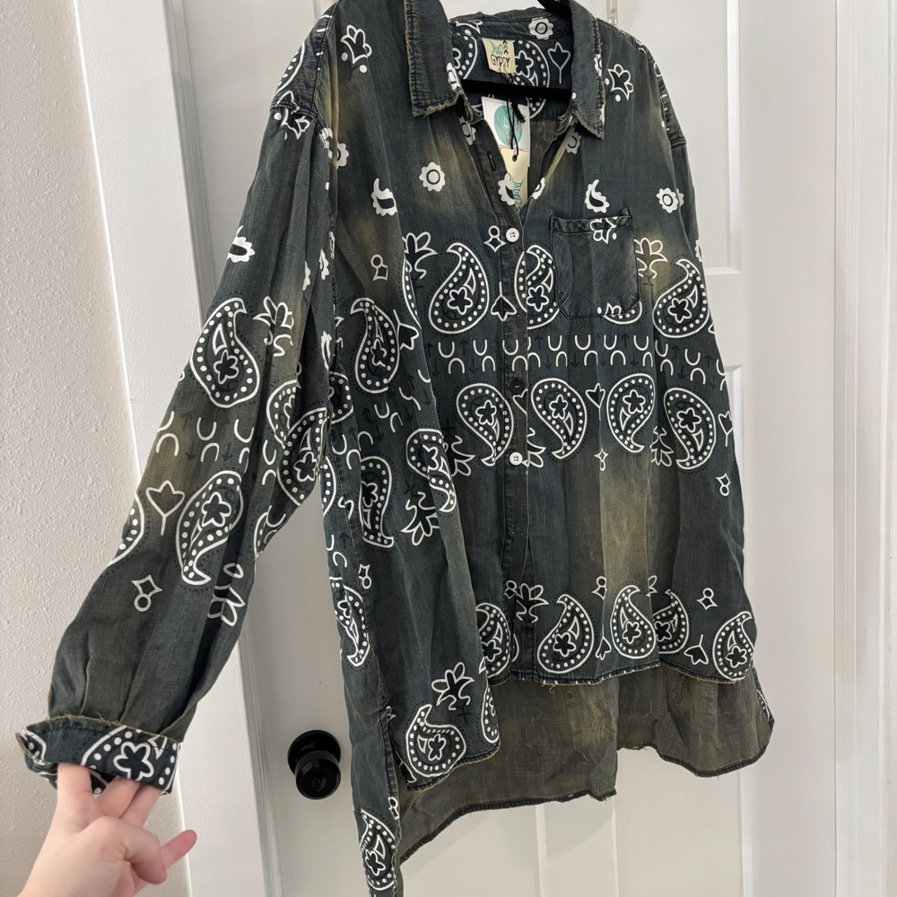 NWT Jaded Gypsy Starburst Tunic Top S/M Chambray Paisley Western Boho Bandana - Picture 2 of 6
